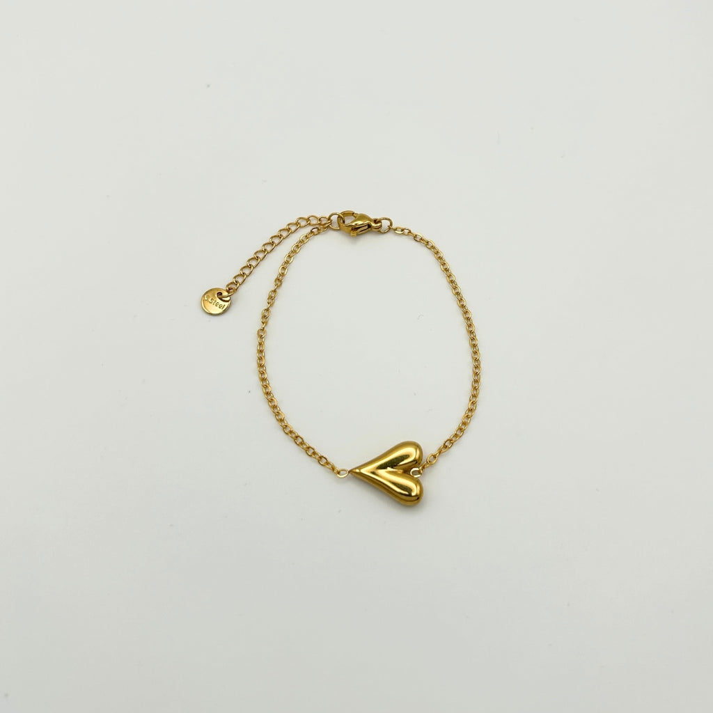 Curve Heart Armband