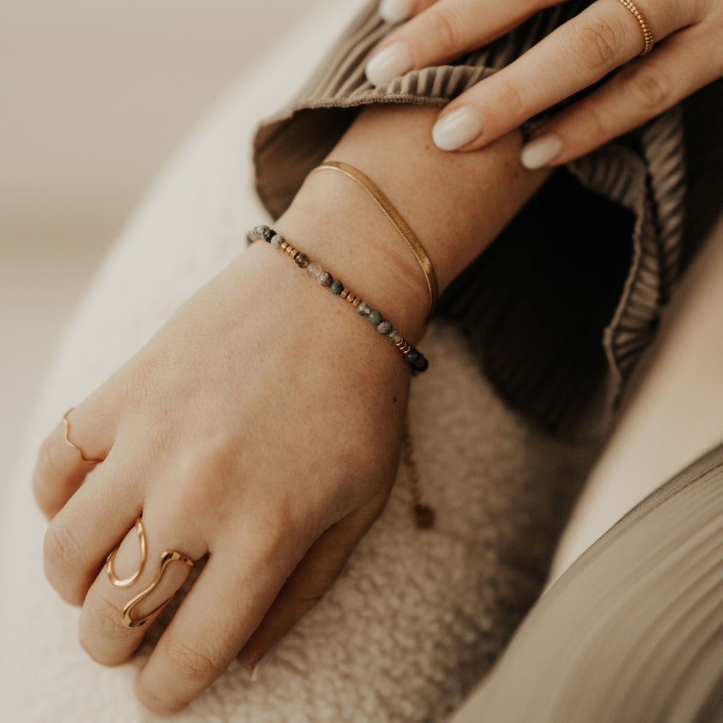 Soft Stone Armband
