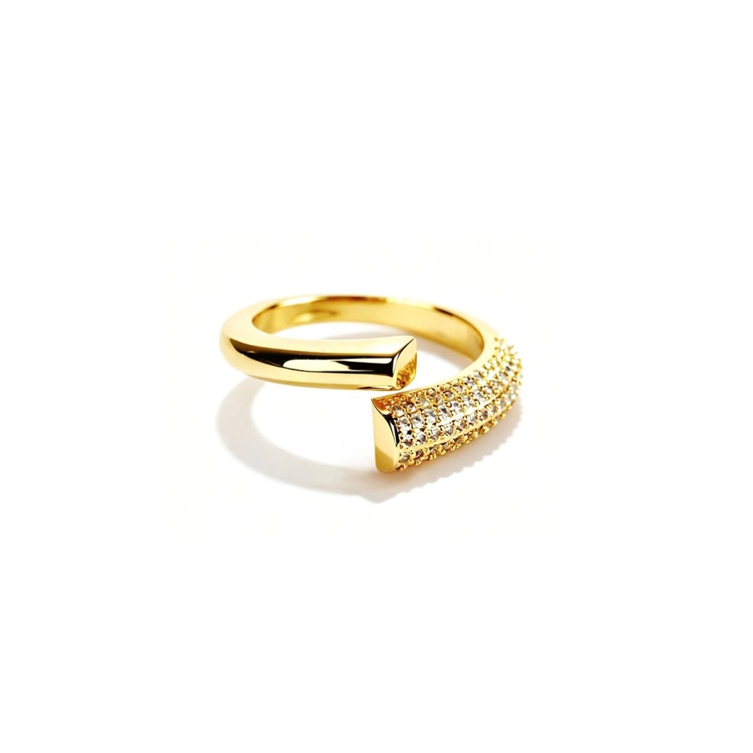 Spark Curve Ring